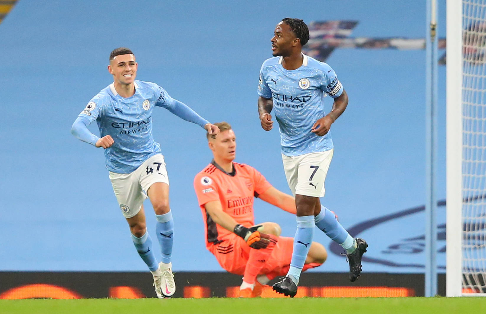 由于西班牙 由于西班牙